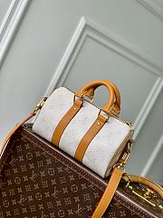 Louis Vuitton LV Keepall Bandoulière 25 White 25x15x11cm - 5