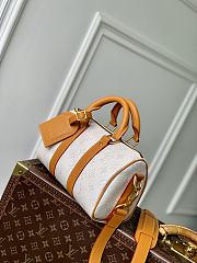 Louis Vuitton LV Keepall Bandoulière 25 White 25x15x11cm - 2