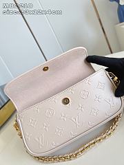Louis Vuitton LV Wallet On Chain Ivy Beige 23.5x12x4.3cm - 6