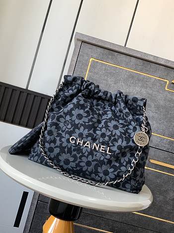 Chanel Medium 22 Handbag Denim 35x37x7cm