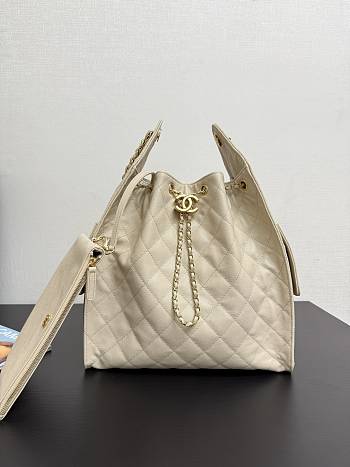 Chanel Medium 25C Hobo Bag Beige Caviar Gold 40x30x15cm