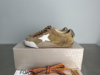 Golden Goose True-Star Pastel Tobacco Suede Sneaker