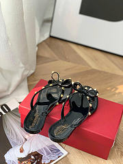 Valentino Rockstud Flip Flops Black - 3