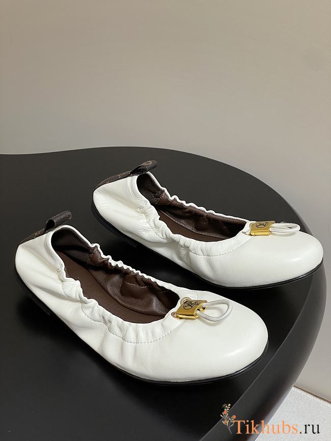Louis Vuitton LV Nolita Flat Ballerina White - 1