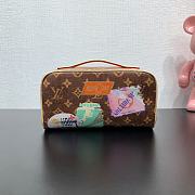 Louis Vuitton LV Toiletry Bag 2 Compartments 24x13x13cm - 3