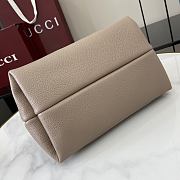 Gucci Softbit Medium Top Handle Bag Taupe 27.5x21x16cm - 2