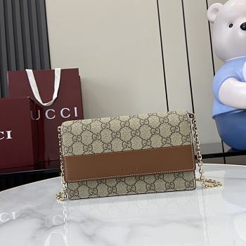 Gucci GG Emblem Wallet On Chain 20x13x4cm