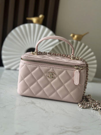 Chanel Handle Vanity Case Light Pink Bag 17x10x8cm