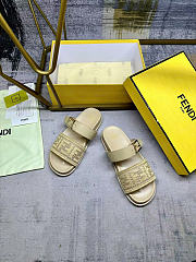 Fendi Feel Mesh Sandals Raffia - 4