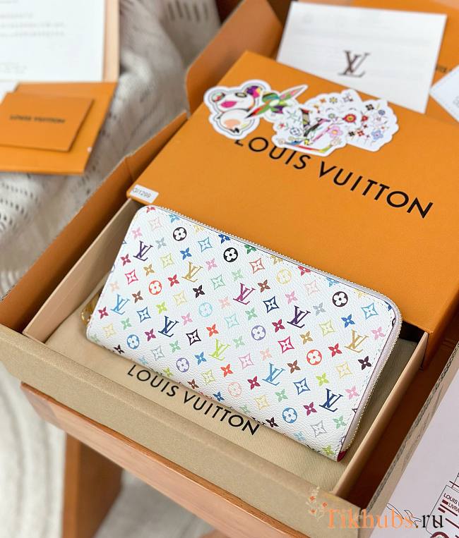 Louis Vuitton LV x TM Zippy Wallet White 19x10cm - 1