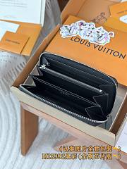 Louis Vuitton LV x TM Zippy Wallet Black 19x10cm - 3