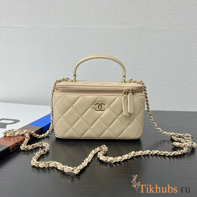Chanel Handle Vanity Light Beige Lambskin 17x9.5x8cm - 1