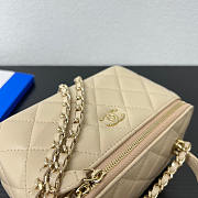 Chanel Handle Vanity Light Beige Lambskin 17x9.5x8cm - 5