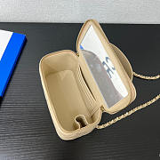 Chanel Handle Vanity Light Beige Lambskin 17x9.5x8cm - 3