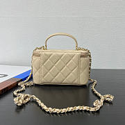 Chanel Handle Vanity Light Beige Lambskin 17x9.5x8cm - 2