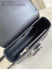 Louis Vuitton LV Twist PM Slim Black 15x7x19cm - 6
