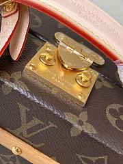 Louis Vuitton LV Handle Trunk Monogram 24x16.5x8cm - 5
