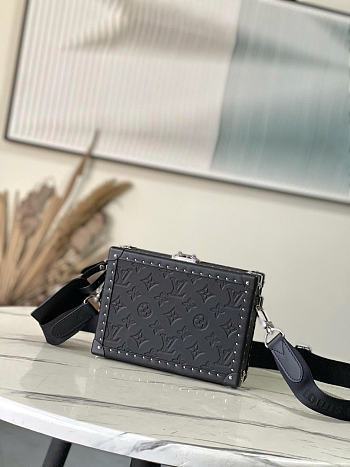 Louis Vuitton LV Clutch Box Monogram Shadow 24x16.5x8cm