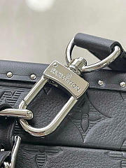 Louis Vuitton LV Clutch Box Monogram Shadow 24x16.5x8cm - 2