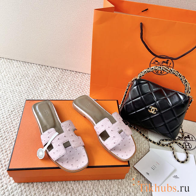 Hermes Oran Light Pink Ostrich Slides - 1