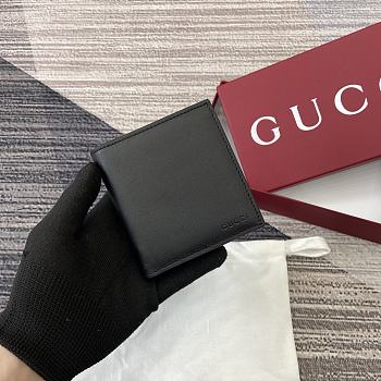 Gucci GG Emblem Bi-fold Embossed Wallet 10cm