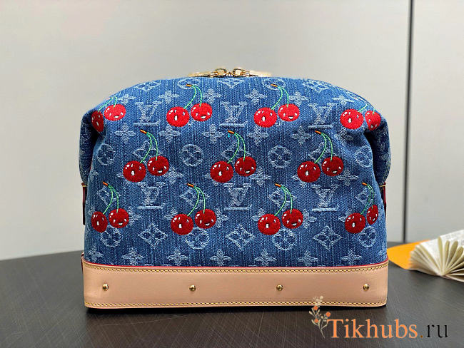 Louis Vuitton LV x TM Cosmetic Pouch GM 27x18x9cm - 1