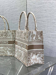 Dior Medium Book Tote White Beige Embroidery 36.5x27.5x16.5cm - 6