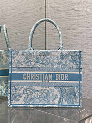 Dior Medium Book Tote White Celestial Blue 36.5x27.5x16.5cm - 1