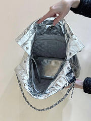 Chanel 22 Handbag Silver Metallic 35x37x7cm - 4