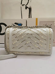 Chanel Leboy Bag Pearl Chevron White 25cm - 2