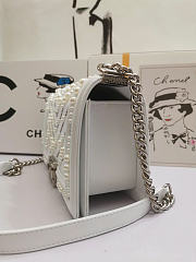 Chanel Leboy Bag Pearl Chevron White 25cm - 3