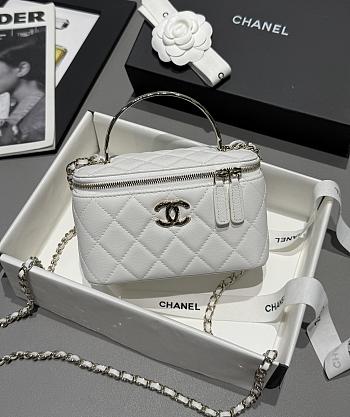 Chanel 25s Coco Crush Vanity Handle Caviar White 17x9.5x8cm