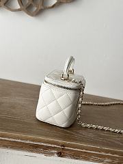 Chanel Mini Top Handle Vanity White Gold Lambskin 11x8.5x7cm - 3