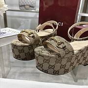 Gucci Women's Horsebit Flatform Sandal Beige 7.5cm - 4