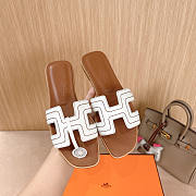 Hermes Oran Embroidered Calfskin Sandal White & Brown - 3