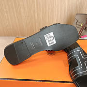 Hermes Oran Embroidered Calfskin Sandal Black - 3