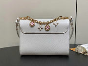 Louis Vuitton LV Twist MM Optic White 23x17x9.5cm - 3