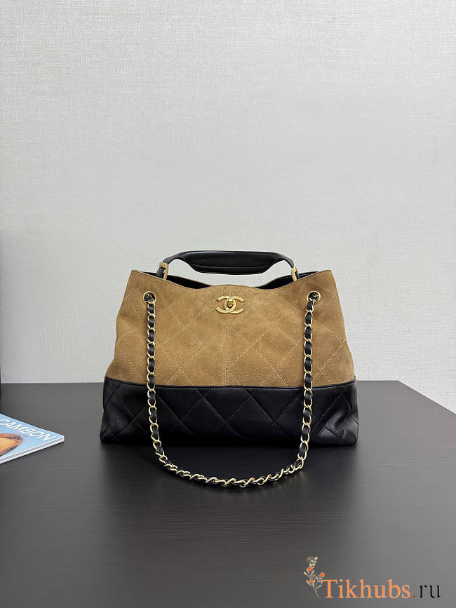 Chanel 25A Hobo Bag Tan Suede Black 35x24x12cm - 1
