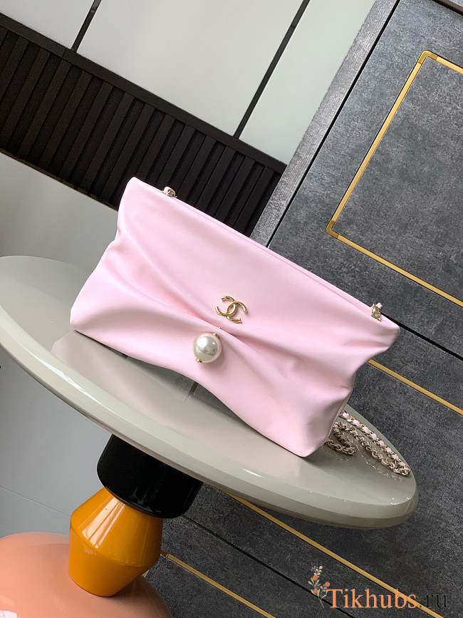 Chanel Clutch With Chain Pink Lambskin 24x14x5cm - 1