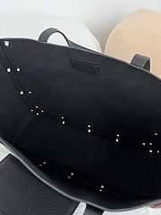 Valentino Garavani Nellcôte Medium Shopping Bag Black 40x30x13cm - 5