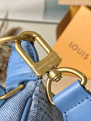 Louis Vuitton LV Pochette Accessories XL Denim 28x16.5x9cm - 5