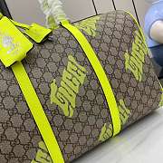 Gucci Medium Duffle Bag Print Beige Green 44x29x23cm - 2