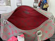 Louis Vuitton LV Keepall Bandoulière 35 Gray/Pink 34x21x16cm - 5