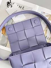 Bottega Veneta Cassette Leather Handbag Purple 17.5x9.5x5cm - 6