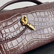 Bottega Veneta Andiamo Clutch Crocodile Red Wine Bag 31x13x3cm - 2