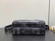 Louis Vuitton LV Nil Messenger Black 25x17.5x11cm - 5