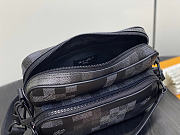 Louis Vuitton LV Nil Messenger Black 25x17.5x11cm - 4