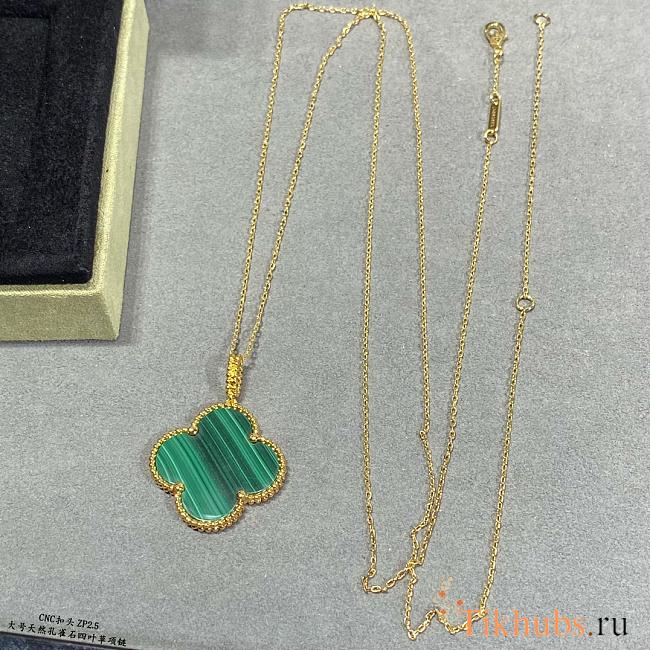 Van Cleef VCA Green Necklace 02 - 1