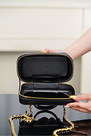 Chanel 25A Cosmetic Black Caviar Bag 13x17x9cm - 4