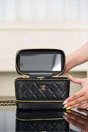 Chanel 25A Cosmetic Black Caviar Bag 13x17x9cm - 2